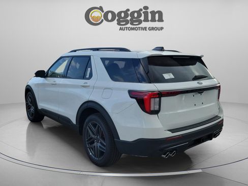 New 2026 Ford Explorer ST w/ Sun And Sound Package image 3