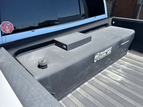 Used 2014 RAM 3500 Laramie RWD image 31