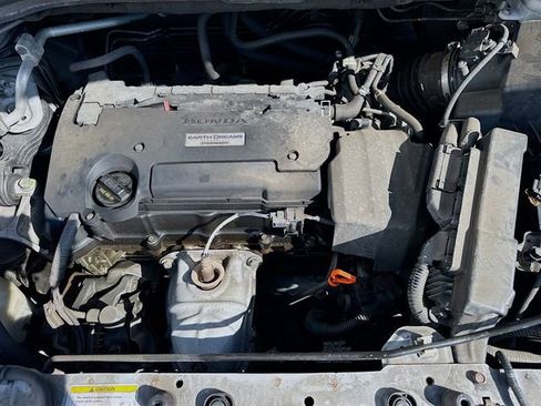 Used 2016 Honda CR-V EX image 15