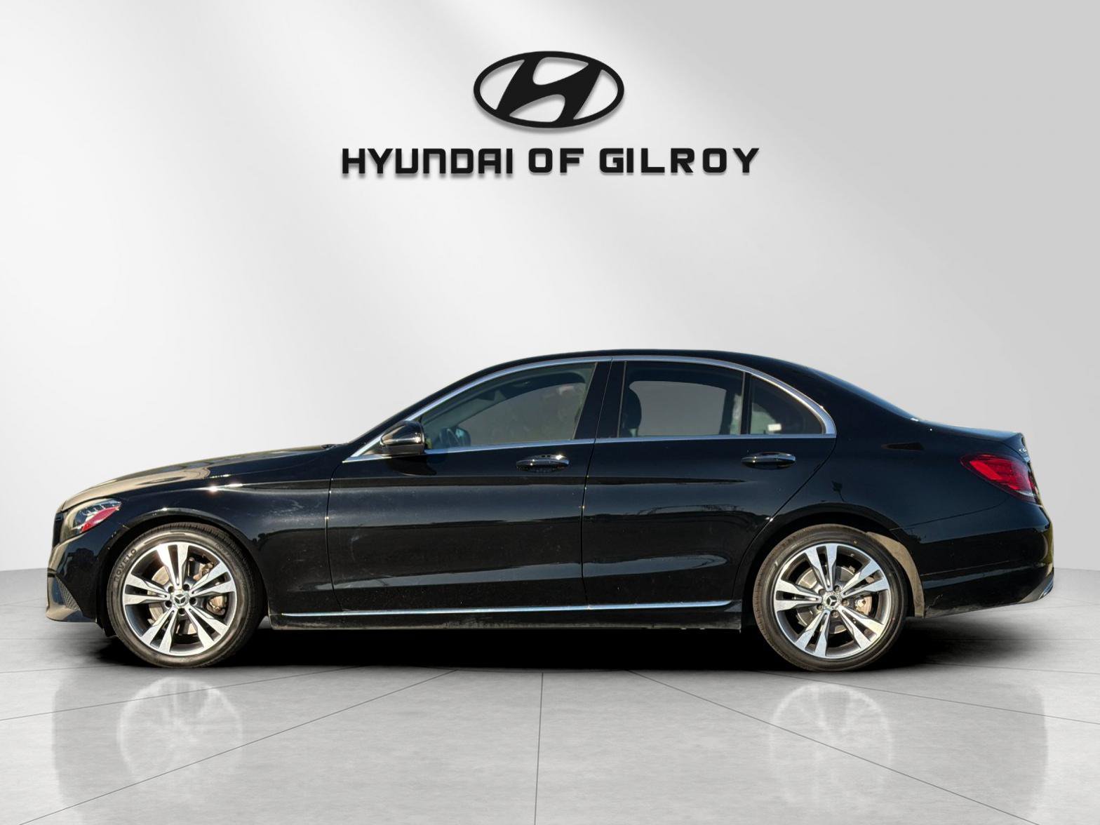 Used 2021 Mercedes-Benz C 300 Sedan image 2