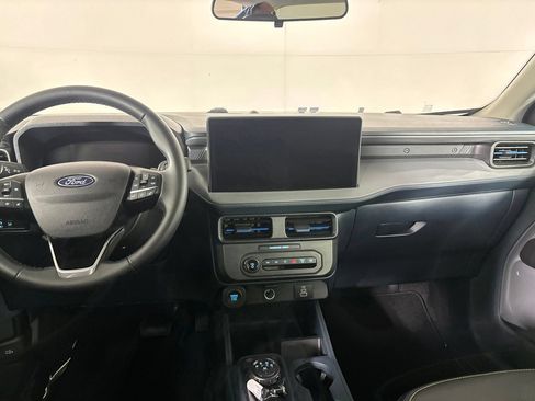 Used 2025 Ford Maverick Lobo AWD/4WD image 23