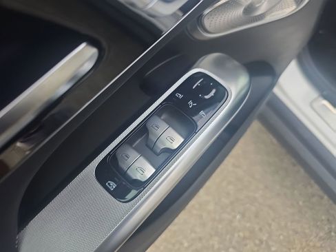 New 2026 Mercedes-Benz GLC 300 4MATIC image 11