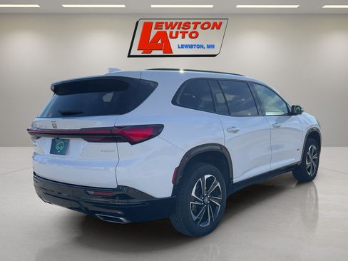 Certified 2026 Buick Enclave Sport Touring AWD/4WD image 5
