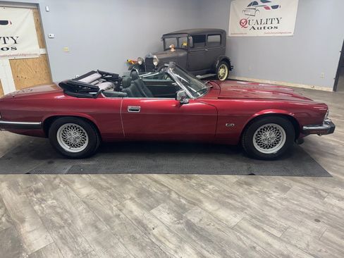 Used 1992 Jaguar XJS V12 Convertible RWD image 38