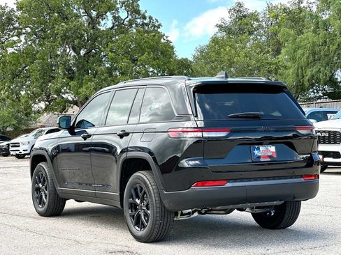 New 2026 Jeep Grand Cherokee Altitude RWD image 13