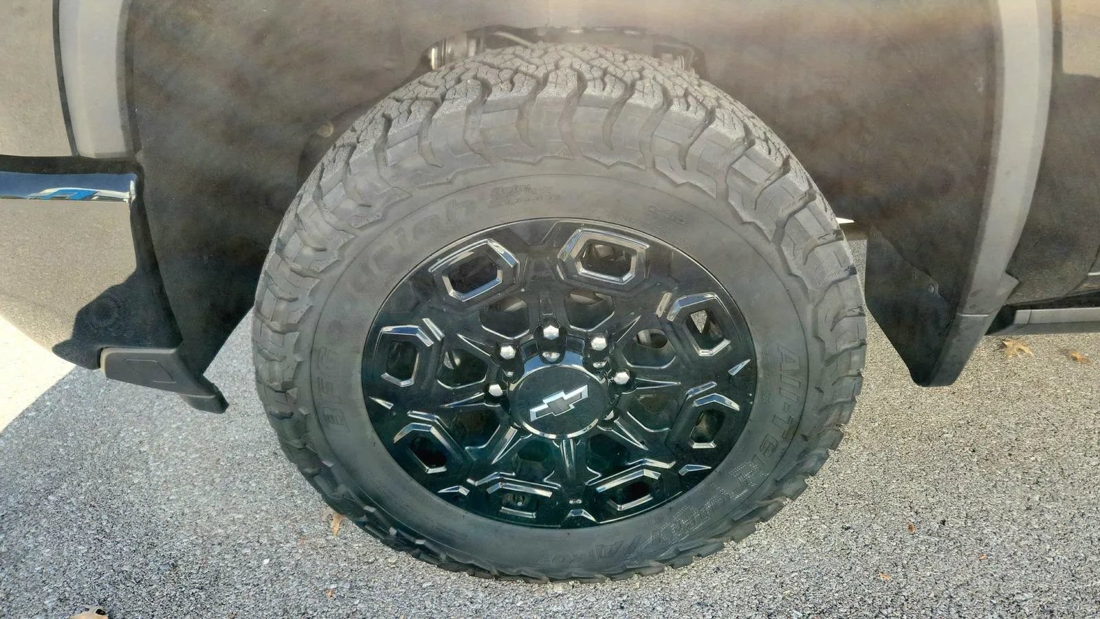 Used 2024 Chevrolet Silverado 2500 High Country w/ High Country Premium Package AWD/4WD image 25