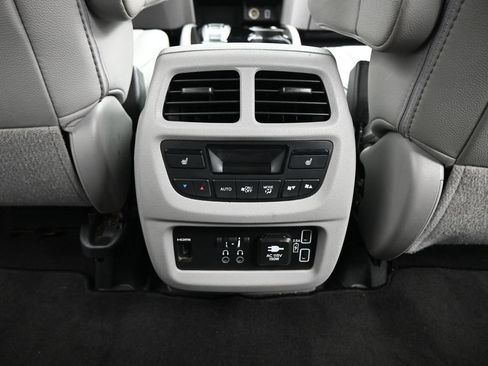Used 2019 Honda Pilot Touring image 25