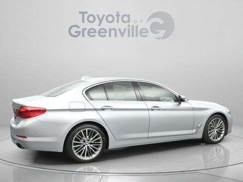 Used 2017 BMW 540i RWD image 14