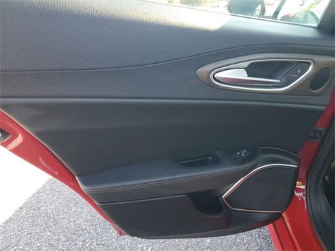 Used 2023 Alfa Romeo Giulia Ti image 9