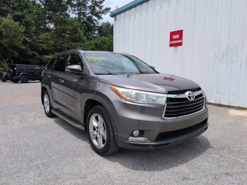 Used 2015 Toyota Highlander Limited FWD image 1