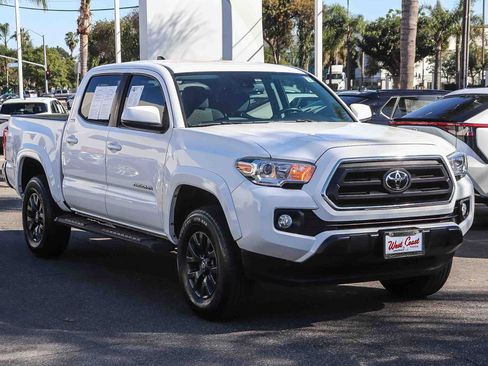 Used 2020 Toyota Tacoma SR5 image 3