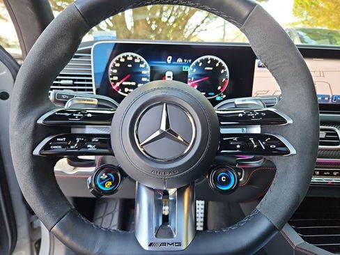 Used 2024 BMW 760i xDrive 760i xDrive image 10