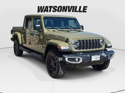 New 2025 Jeep Gladiator Willys