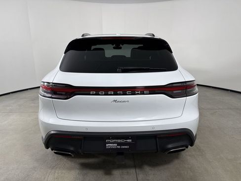 Certified 2025 Porsche Macan image 6
