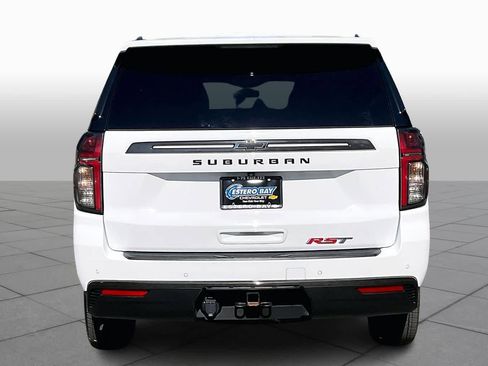 Used 2022 Chevrolet Suburban RST w/ Luxury Package image 5