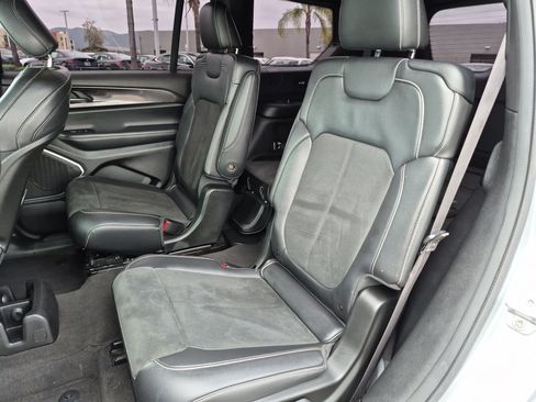 Used 2021 Jeep Grand Cherokee L Laredo AWD/4WD image 29