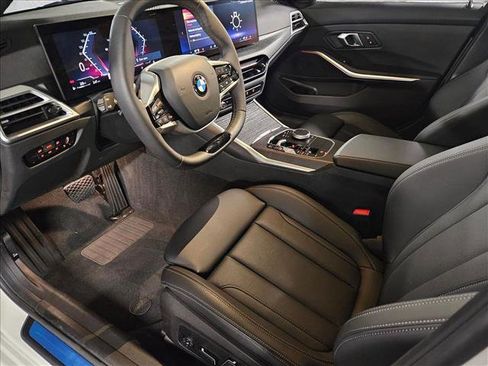 Certified 2025 BMW 330i Sedan w/ Convenience Package image 10