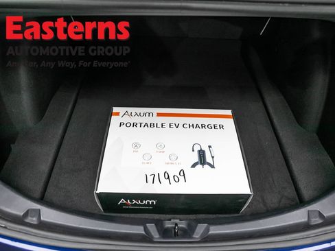 Used 2023 Tesla Model 3 Standard Range RWD image 9