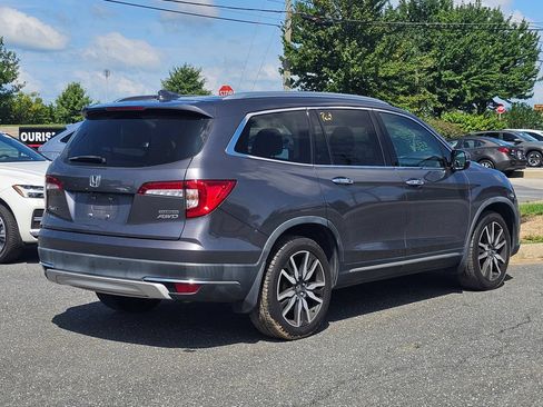 Used 2020 Honda Pilot Touring image 7