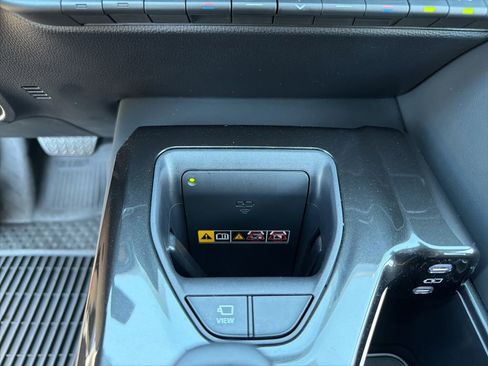 Used 2024 Toyota Crown w/ Advanced Technology Package AWD/4WD image 15