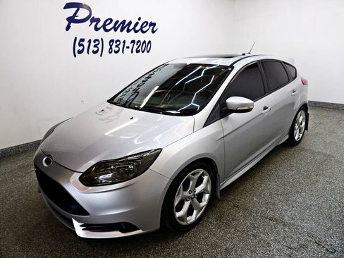 Used 2013 Ford Focus ST FWD image 1