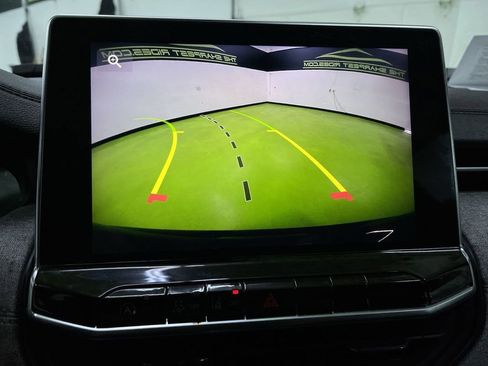 Used 2024 Jeep Compass Sport image 23