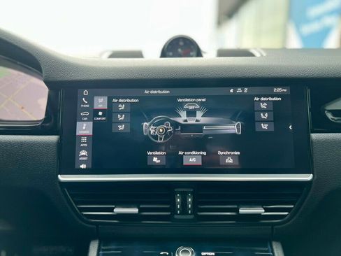 Used 2019 Porsche Cayenne image 23