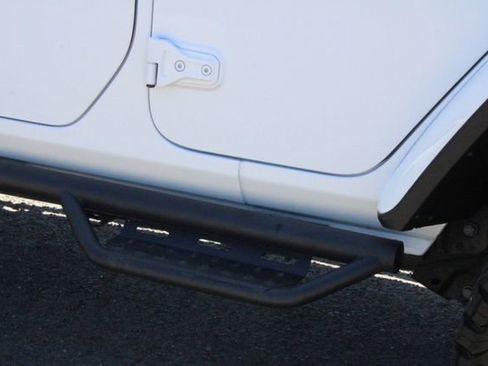 Used 2022 Jeep Wrangler Unlimited Rubicon 4xe AWD/4WD image 16