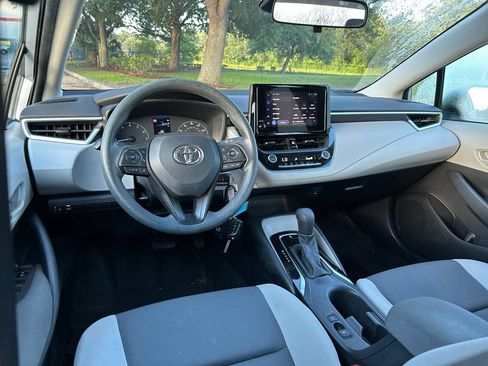 Used 2023 Toyota Corolla LE FWD image 13