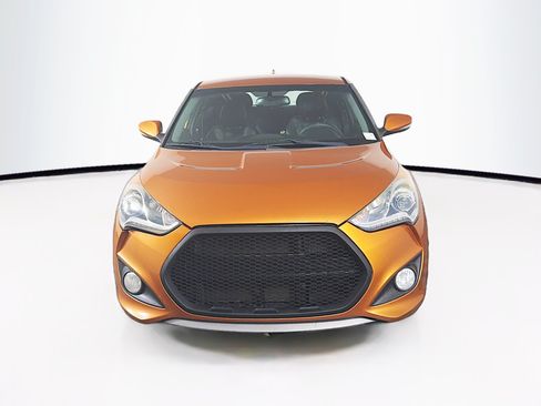 Used 2015 Hyundai Veloster Turbo FWD image 2