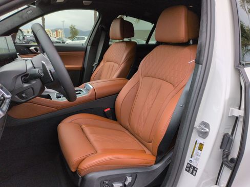 New 2026 BMW X6 M60i AWD/4WD image 16