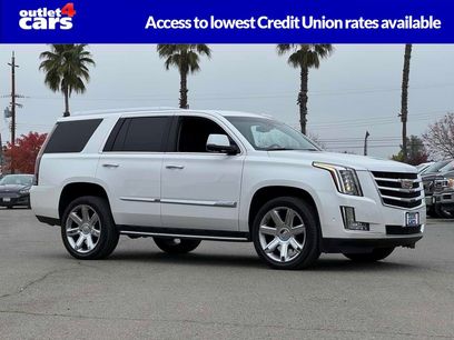 Used 2017 Cadillac Escalade Luxury