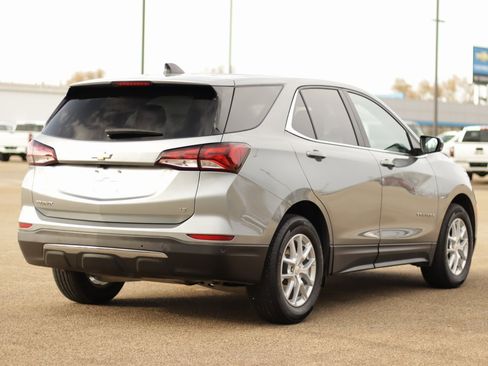 Used 2024 Chevrolet Equinox LT w/ LPO, Floor Liner Package image 7