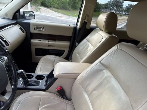 Used 2018 Ford Flex Limited w/ Equipment Group 301A AWD/4WD image 8