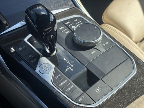 Used 2022 BMW 330i Sedan image 12