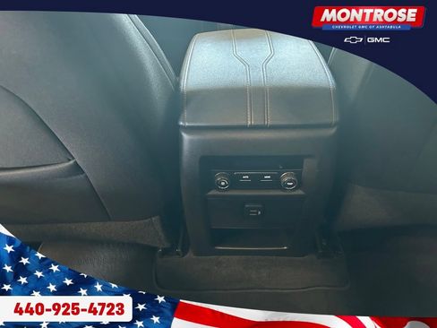 Used 2021 Chevrolet Traverse LT AWD/4WD image 23