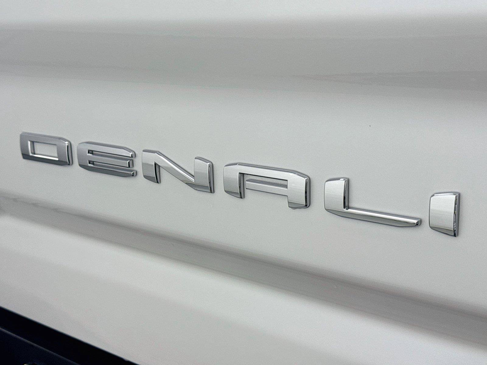 Used 2022 GMC Sierra 2500 Denali w/ Denali Ultimate Package AWD/4WD image 10