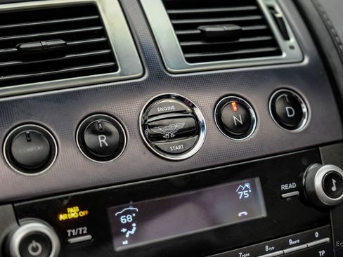 Used 2009 Aston Martin V8 Vantage Convertible image 62