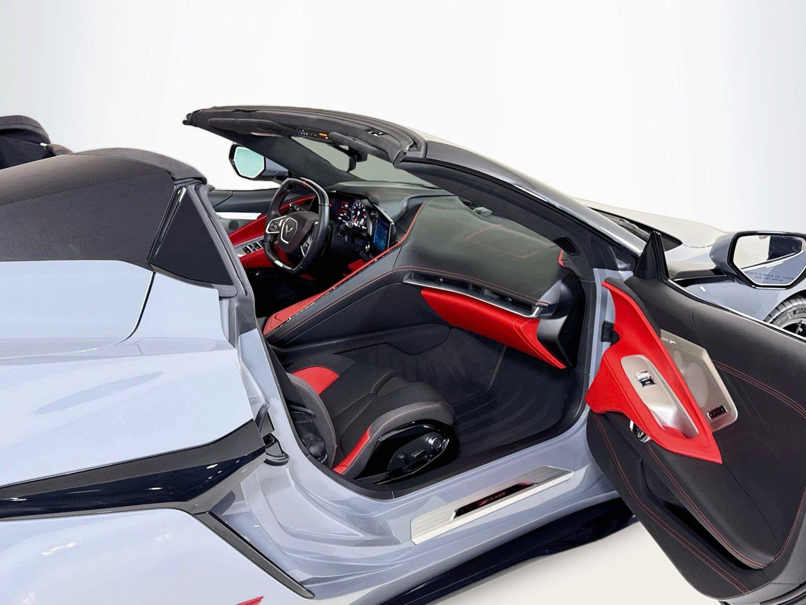 Used 2024 Chevrolet Corvette Z06 w/ Z07 Performance Package RWD image 26