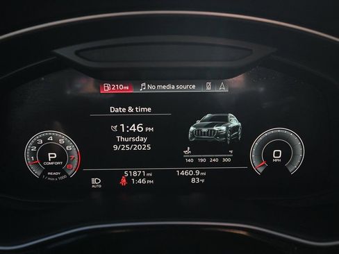 Used 2022 Audi Q8 Premium Plus image 38