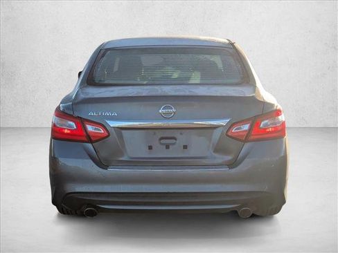 Used 2016 Nissan Altima 2.5 S w/ Power Driver Seat Package image 6