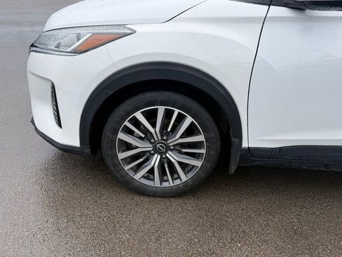 Used 2023 Nissan Kicks SV image 22