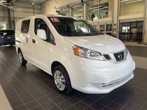 Used 2021 Nissan NV200 SV w/ Sliding Door Glass Package image 1