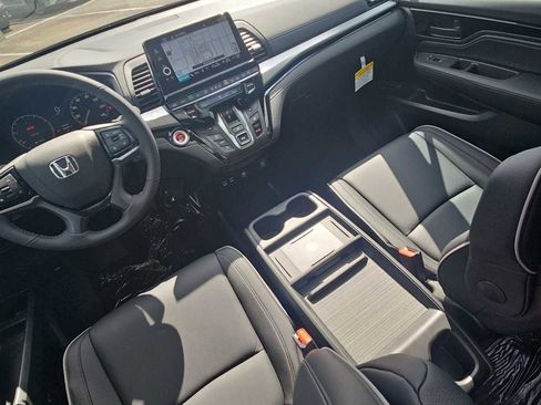 New 2026 Honda Odyssey Touring image 22