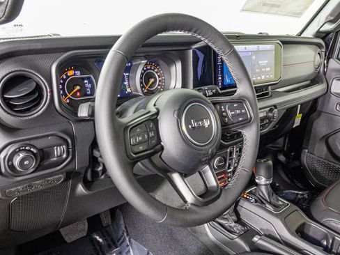 New 2026 Jeep Wrangler Unlimited Rubicon AWD/4WD image 3