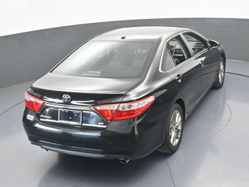 Used 2016 Toyota Camry SE image 46
