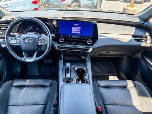 Used 2025 Lexus RX 450h AWD w/ Convenience Package image 11