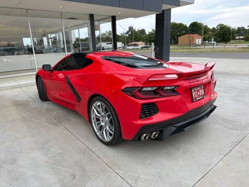 Used 2021 Chevrolet Corvette Stingray Preferred Cpe w/ Z51 Performance Package RWD image 3