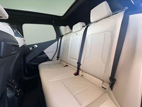 Used 2026 BMW X3 xDrive30 w/ Premium Package image 23