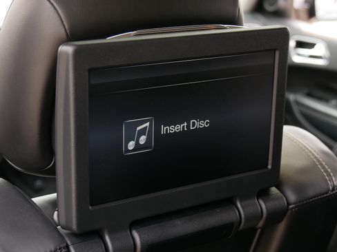 Used 2016 Dodge Durango Citadel w/ Premium Entertainment Group AWD/4WD image 25